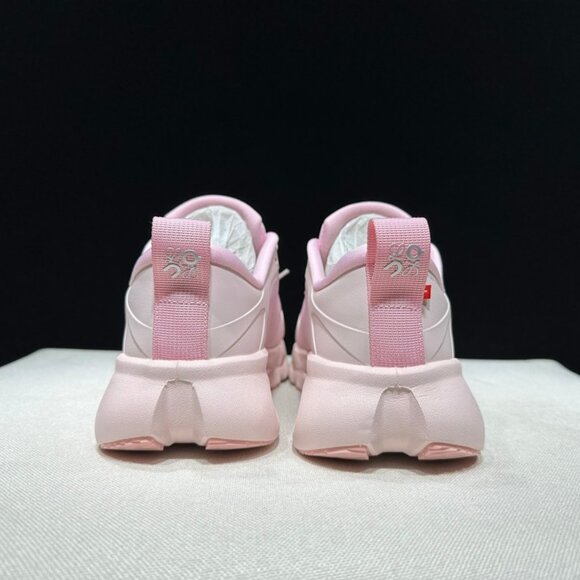 On Running Cloudventure 3.0 Loewe Women's Sneakers - Picture 7 of 7